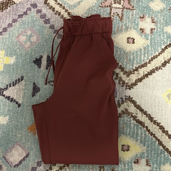 STRETCH HIGH-RISE PANT 7/8 LENGTH in MULLED WINE - Picture 2 of 2